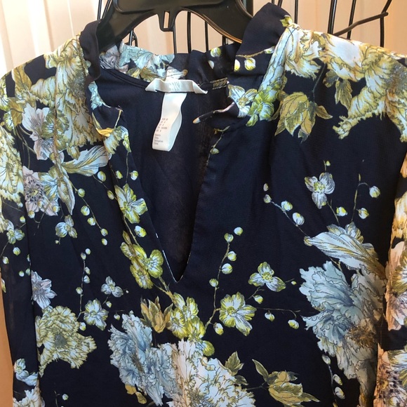 Dress - Picture 5 of 5